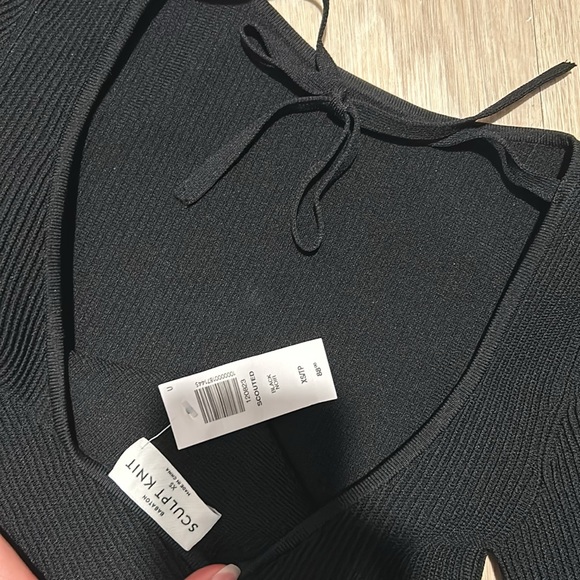 Aritzia sculpt knit - Picture 4 of 5